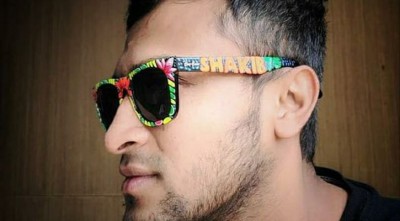 রঙিন চশমা উপহার দেবেন সাকিব, তবে...