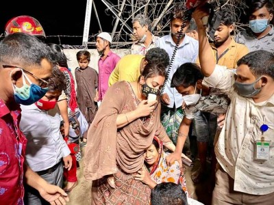 নারায়ণগঞ্জে লঞ্চ ডুবি, ৪ নারীর মরদেহ স্বজনদের কাছে হস্তান্তর