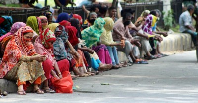 করোনায় নতুন করে দরিদ্র হয়েছে আরও দেড় কোটি মানুষ