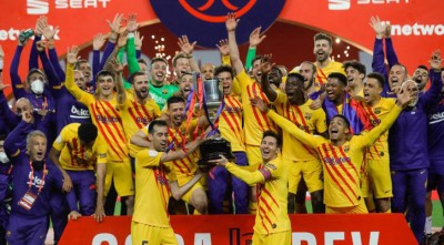 মেসির জোড়া গোলে শিরোপা উৎসব বার্সেলোনার