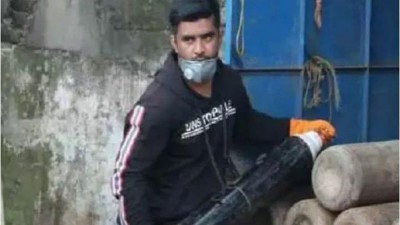 নিজের গাড়ী বিক্রি করে অক্সিজেন পৌঁছে দিচ্ছেন করোনা রোগীদের