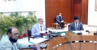 ভারত নিজ নাগরিকদের বাদ দিয়ে টিকা দেবে বলে আশা করি না, চুক্তি ভেঙে গেছে: পরিকল্পনামন্ত্রী