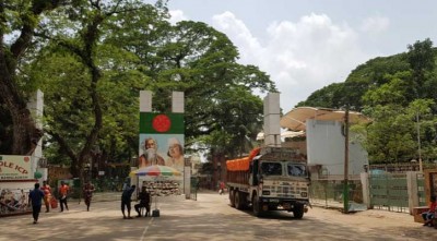 ছুটি শেষে বেনাপোল বন্দরে আমদানি-রপ্তানি সচল ছুটি শেষে বেনাপোল বন্দরে আমদানি-রপ্তানি সচল