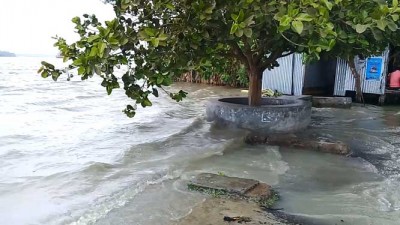 'ঘূর্ণিঝড় ইয়াস' বাগেরহাটে পানিবন্ধি পাঁচ সহস্রাধিক পরিবার 'ঘূর্ণিঝড় ইয়াস' বাগেরহাটে পানিবন্ধি পাঁচ সহস্রাধিক পরিবার