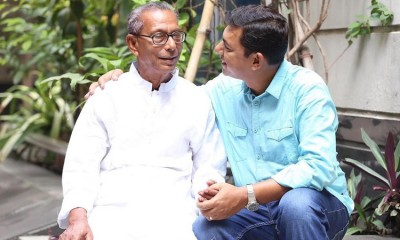 বাবাকে নিয়ে আবেগঘন স্ট্যাটাস অভিনেতা চঞ্চল চৌধুরীর