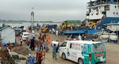 লকডাউনের প্রভাবে শিমুলিয়া-বাংলাবাজার রুটে লঞ্চ বন্ধ ফেরি চালু লকডাউনের প্রভাবে শিমুলিয়া-বাংলাবাজার রুটে লঞ্চ বন্ধ ফেরি চালু