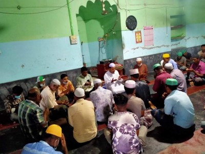 শিবগঞ্জে যুবসংহতির উদ্যেগে এরশাদের রুহের মাগফিরাত কামনায়  দো‘আ মাহফিল