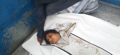 সিরাজদিখান প্রবাসীর স্ত্রীকে হত্যার পর ঝুলিয়ে রাখার অভিযোগ সিরাজদিখান প্রবাসীর স্ত্রীকে হত্যার পর ঝুলিয়ে রাখার অভিযোগ