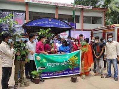 শিবগঞ্জে বৃক্ষরোপণ ও বিতরণ কর্মসূচি পালন শিবগঞ্জে বৃক্ষরোপণ ও বিতরণ কর্মসূচি পালন