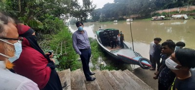 শ্রীনগরে নৌকা ভ্রমণের নামে উশৃঙ্খলতা ও শব্দ দূষণের অভিযোগ শ্রীনগরে নৌকা ভ্রমণের নামে উশৃঙ্খলতা ও শব্দ দূষণের অভিযোগ