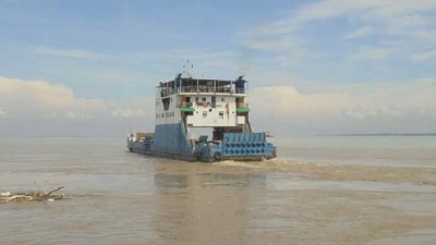 শিমুলিয়া-বাংলাবাজার নৌরুটে সীমিত আকারে ফেরি চলাচল শুরু শিমুলিয়া-বাংলাবাজার নৌরুটে সীমিত আকারে ফেরি চলাচল শুরু