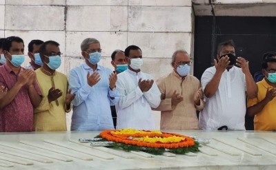 ভয়ে কেউ লিখতে পারে না: ফখরুল