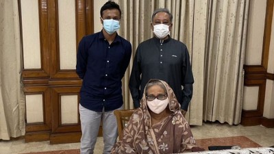 প্রধানমন্ত্রীর সঙ্গে সৌজন্য সাক্ষাৎ করেছেন সাকিব প্রধানমন্ত্রীর সঙ্গে সৌজন্য সাক্ষাৎ করেছেন সাকিব