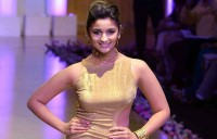 অল্প কিছু হলেই আলিয়া শতকোটির মালিক অল্প কিছু হলেই আলিয়া শতকোটির মালিক
