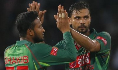 সাকিবের পাশে মাশরাফি, বিসিবির দিকে প্রশ্নের তীর সাকিবের পাশে মাশরাফি, বিসিবির দিকে প্রশ্নের তীর