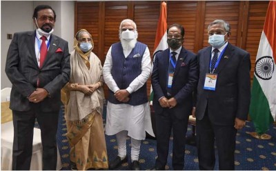 পানি সমস্যার সমাধান হওয়া উচিত দুই দেশের স্বার্থে: মোদিকে জাপা নেতারা পানি সমস্যার সমাধান হওয়া উচিত দুই দেশের স্বার্থে: মোদিকে জাপা নেতারা