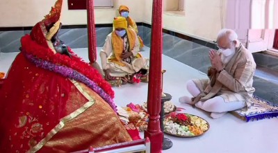 ‘যশোরেশ্বরী মন্দিরে পূজা দিয়ে ধন্য হলাম’ ‘যশোরেশ্বরী মন্দিরে পূজা দিয়ে ধন্য হলাম’