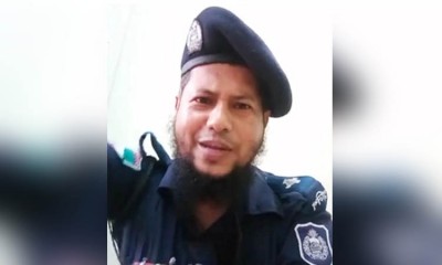 মামুনুল হকের পক্ষ নিয়ে লাইভ করা সেই এএসআই প্রত্যাহার মামুনুল হকের পক্ষ নিয়ে লাইভ করা সেই এএসআই প্রত্যাহার