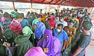 গণহারে আক্রান্ত হচ্ছে তরুণরা, মৃত্যু বাড়ছে বয়স্কদের গণহারে আক্রান্ত হচ্ছে তরুণরা, মৃত্যু বাড়ছে বয়স্কদের
