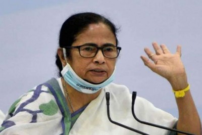 ওরা তিন দিন আটকাবে, চতুর্থ দিন যাবোই: মমতা ওরা তিন দিন আটকাবে, চতুর্থ দিন যাবোই: মমতা