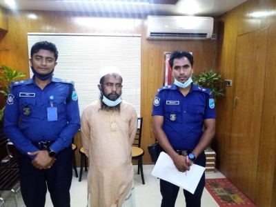সিরাজদিখানে হেফাজত নেতা আব্দুল মতিন গ্রেপ্তার সিরাজদিখানে হেফাজত নেতা আব্দুল মতিন গ্রেপ্তার