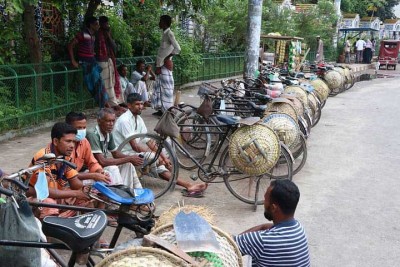 করোনাকালে দেশে ‘নতুন দরিদ্র’ ২ কোটি ৪৫ লাখ করোনাকালে দেশে ‘নতুন দরিদ্র’ ২ কোটি ৪৫ লাখ
