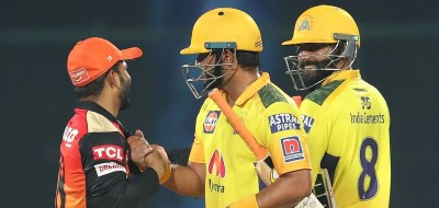 হায়দরাবাদকে হারিয়ে শীর্ষে চেন্নাই হায়দরাবাদকে হারিয়ে শীর্ষে চেন্নাই