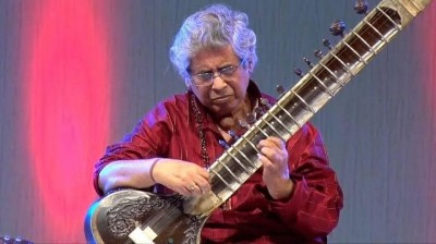 করোনার কাছে হেরে গেলেন প্রখ্যাত ধ্রুপদি সংগীতশিল্পী দেবব্রত চৌধুরী করোনার কাছে হেরে গেলেন প্রখ্যাত ধ্রুপদি সংগীতশিল্পী দেবব্রত চৌধুরী