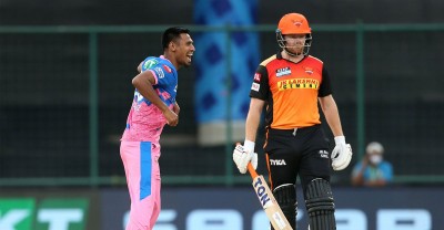 বাটলারের প্রথম সেঞ্চুরির পর মুস্তাফিজ ম্যাজিক, বড় জয় রাজস্থানের বাটলারের প্রথম সেঞ্চুরির পর মুস্তাফিজ ম্যাজিক, বড় জয় রাজস্থানের