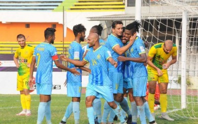 বেলফোর্টের হ্যাটট্রিকে গোল উৎসব ঢাকা আবাহনীর বেলফোর্টের হ্যাটট্রিকে গোল উৎসব ঢাকা আবাহনীর