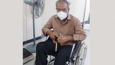 দুই মাস পর হাসপাতাল থেকে ছাড়া পেলেন রিজভী দুই মাস পর হাসপাতাল থেকে ছাড়া পেলেন রিজভী