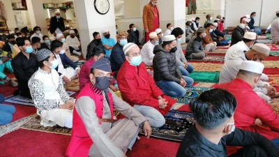 ইতালিতে প্রবাসীদের ঈদুল ফিতরের নামাজ আদায় ইতালিতে প্রবাসীদের ঈদুল ফিতরের নামাজ আদায়