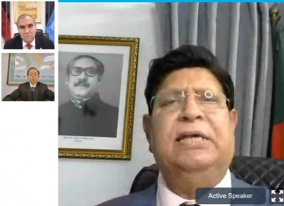 ভ্যাকসিন উৎপাদনে স্বল্পোন্নত দেশগুলোর জন্য সহযোগিতা চান মোমেন