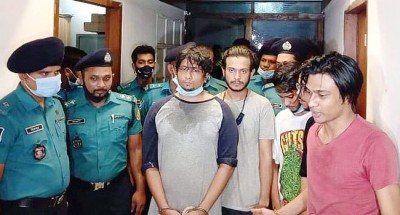 এলএসডি সেবন ও বিক্রি : বেসরকারি বিশ্ববিদ্যালয়ের ৫ শিক্ষার্থী রিমান্ডে এলএসডি সেবন ও বিক্রি : বেসরকারি বিশ্ববিদ্যালয়ের ৫ শিক্ষার্থী রিমান্ডে
