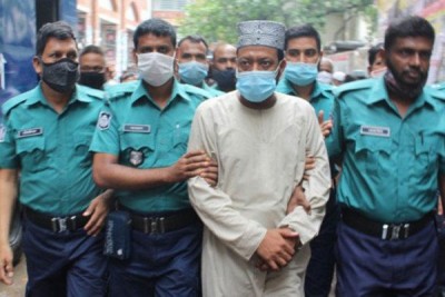 স্বীকারোক্তিমূলক জবানবন্দি শেষে কারাগারে আমির হামজা স্বীকারোক্তিমূলক জবানবন্দি শেষে কারাগারে আমির হামজা