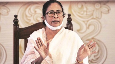 বিজেপি হিটলার, স্ট্যালিনের মতো ব্যবহার করছে: মমতা ব্যানার্জি বিজেপি হিটলার, স্ট্যালিনের মতো ব্যবহার করছে: মমতা ব্যানার্জি