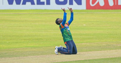 কুড়ি ওভারের ক্রিকেটে হ্যাটট্রিক করলেন আলাউদ্দিন বাবু কুড়ি ওভারের ক্রিকেটে হ্যাটট্রিক করলেন আলাউদ্দিন বাবু