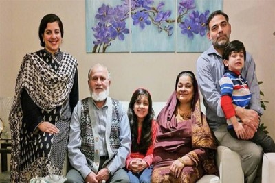 কানাডায় ট্রাক উঠিয়ে দিয়ে মুসলিম পরিবারের ৪ জনকে হত্যা কানাডায় ট্রাক উঠিয়ে দিয়ে মুসলিম পরিবারের ৪ জনকে হত্যা