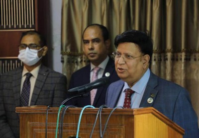সবাই বলে টিকা দেবে, কবে দেবে বলে না: পররাষ্ট্রমন্ত্রী সবাই বলে টিকা দেবে, কবে দেবে বলে না: পররাষ্ট্রমন্ত্রী