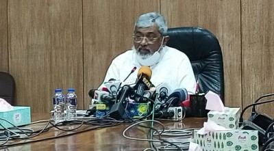 রিস্ক না নিয়ে ‘লকডাউন’ দিতে বলেছেন প্রধানমন্ত্রী রিস্ক না নিয়ে ‘লকডাউন’ দিতে বলেছেন প্রধানমন্ত্রী