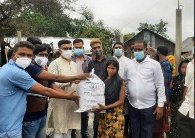 অগ্নিকাণ্ডে ক্ষতিগ্রস্ত পরিবারের পাশে ময়মনসিংহ সিটি মেয়র