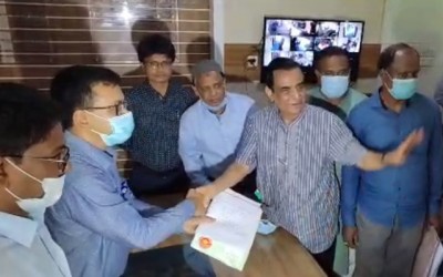 উপনির্বাচনে মনোনয়নপত্র জমা, শফি আহমেদকে বিএনপির শোকজ উপনির্বাচনে মনোনয়নপত্র জমা, শফি আহমেদকে বিএনপির শোকজ