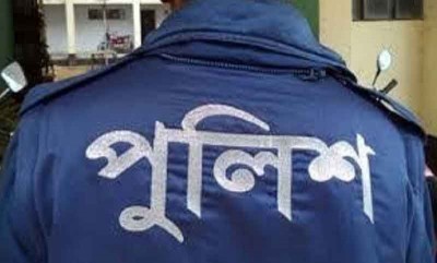 ধানমন্ডিতে মধ্যরাতে গাড়িচাপায় প্রাণ গেল সাইকেল আরোহী পুলিশ সদস্যের ধানমন্ডিতে মধ্যরাতে গাড়িচাপায় প্রাণ গেল সাইকেল আরোহী পুলিশ সদস্যের