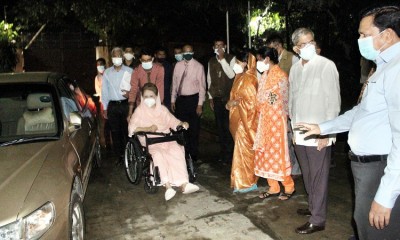 ৫৩ দিন পর বাসায় ফিরলেন খালেদা জিয়া ৫৩ দিন পর বাসায় ফিরলেন খালেদা জিয়া