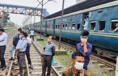 তুরাগ এক্সপ্রেস-কালিয়াকৈর কমিউটার ট্রেনের যাত্রা বাতিল