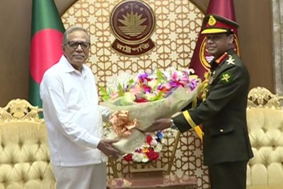 রাষ্ট্রপতির সঙ্গে নবনিযুক্ত সেনাবাহিনী প্রধানের সাক্ষাৎ রাষ্ট্রপতির সঙ্গে নবনিযুক্ত সেনাবাহিনী প্রধানের সাক্ষাৎ