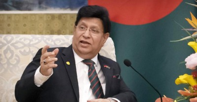 ঢাকার পথে যুক্তরাষ্ট্রের টিকা, খুব শিগগিরই চীন থেকেও আসছে: মোমেন ঢাকার পথে যুক্তরাষ্ট্রের টিকা, খুব শিগগিরই চীন থেকেও আসছে: মোমেন