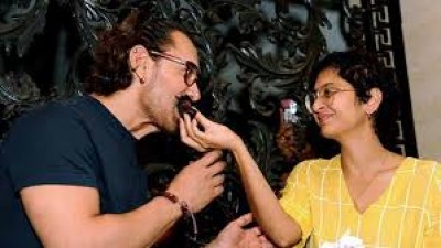 ১৫ বছরের দাম্পত্যে ইতি টানতে চলেছেন আমির-কিরণ ১৫ বছরের দাম্পত্যে ইতি টানতে চলেছেন আমির-কিরণ