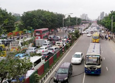 ১৭ দিন পর আবারও সড়কে গণপরিবহন