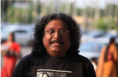 বাবার মৃত্যুর গুজব ছড়াবেন না, আগের চেয়ে অনেক ভালো আছেন: ফকির আলমগীরের ছেলে বাবার মৃত্যুর গুজব ছড়াবেন না, আগের চেয়ে অনেক ভালো আছেন: ফকির আলমগীরের ছেলে